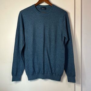 Floreal sample men’s lightweight crewneck sweater